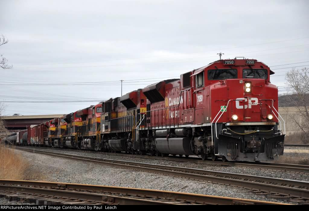 Rebuild and a five pack of KCS power lead a manifest east